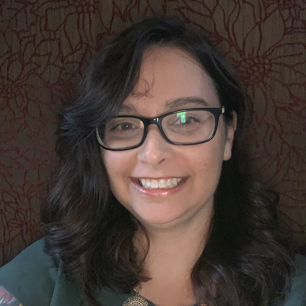 Meet your Posher, Carolyn